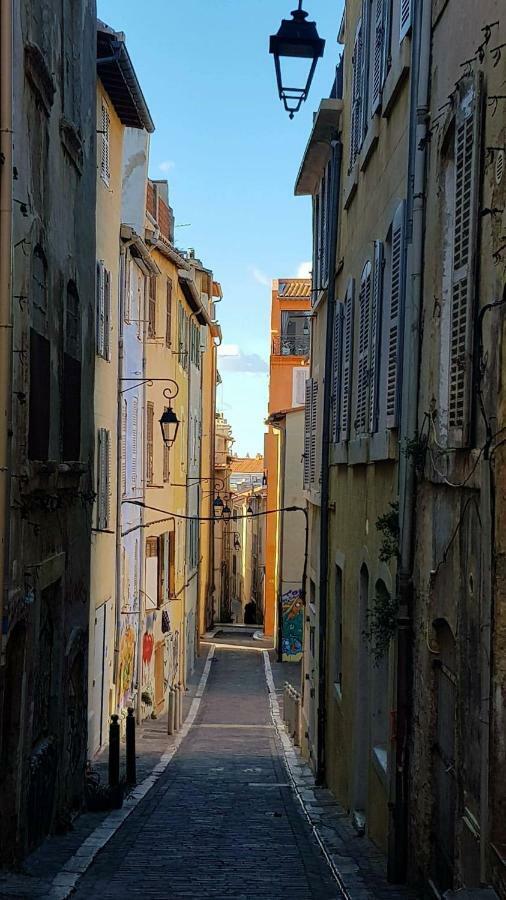 Au Coeur Du Panier - Vieux Port Apartment Marseille Luaran gambar