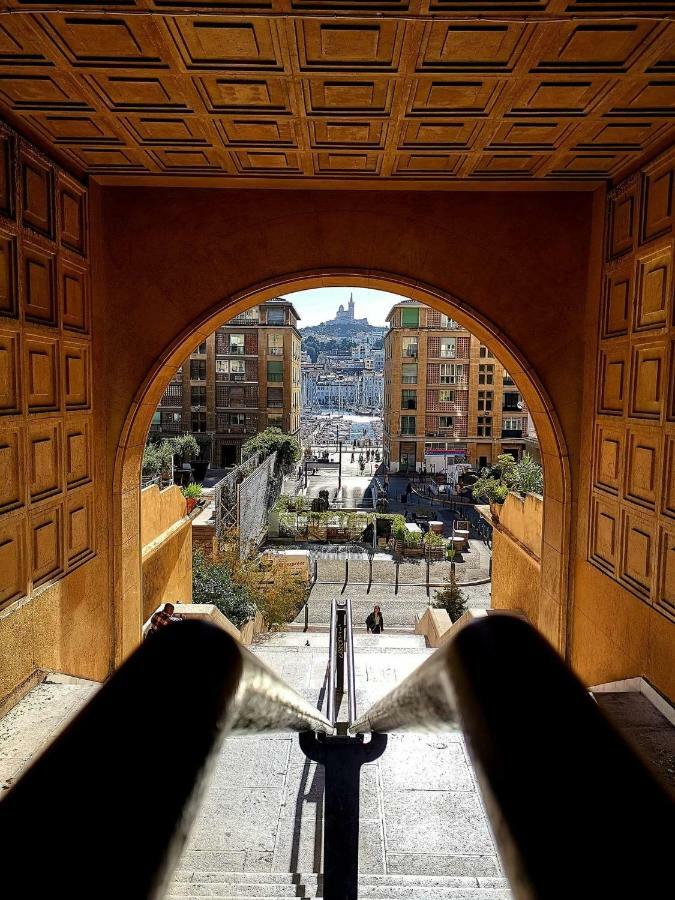 Au Coeur Du Panier - Vieux Port Apartment Marseille Luaran gambar
